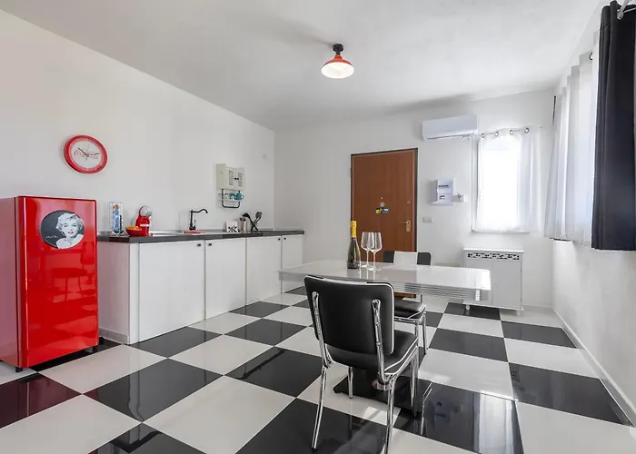 Vintage Village- Anni 50' Nyaraló *